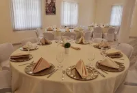 Eden Vale Hotel - breakfast