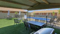 Top of the Town Motel & Apartments - Wifi