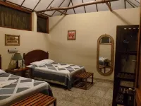Hotel Tikal Inn - Pools