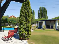 GreenWood Residence - Pool