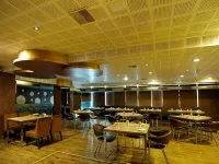 The Platinum Hotel - Phòng Gym