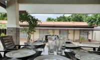 Rsam Beach Resort by Cocotel - breakfast