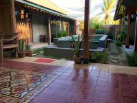 Watukarung Ristu Homestay - Beach