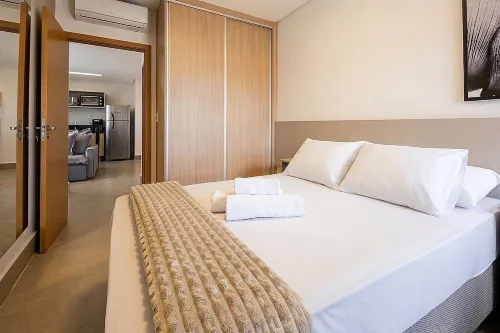 Apts in a Building With Pool and Gym - GRL - 3-Star