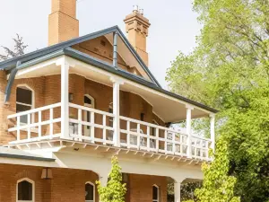 Byng Street Boutique Hotel