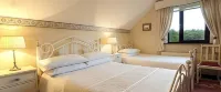 Crossriver B&B Hotels in Конг
