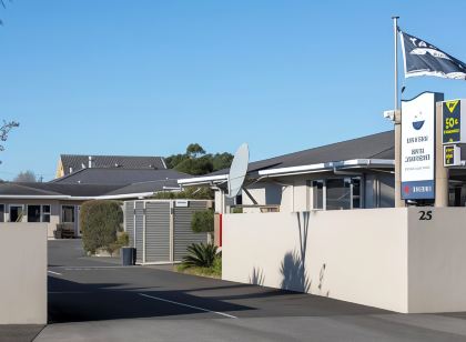 Beach Street Motel Apartments