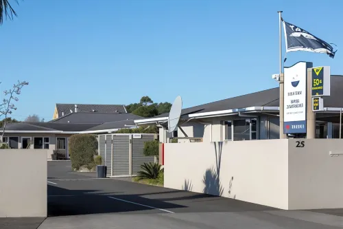Beach Street Motel Apartments Hotels in Waitara