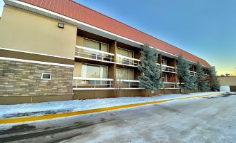 Ramada by Wyndham Whitecourt