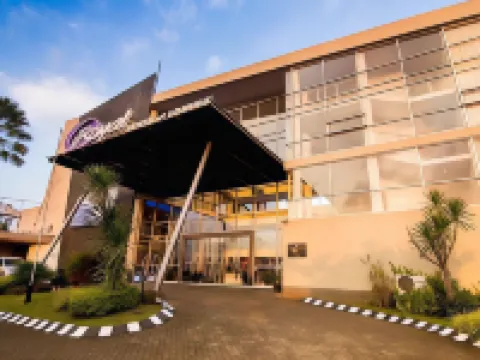 Royal Hotel n' Lounge Hotels in Jember