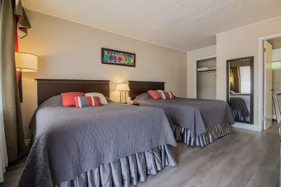 The White Horse Motel Hotels in 