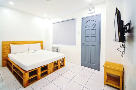 Ola Hostel Manila Отели рядом с достопримечательностью «AUG Student Services Manila»