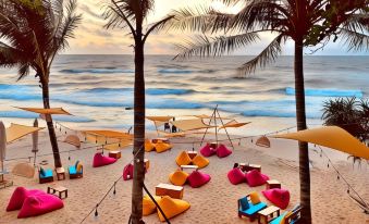 Hanz and Sunset Beach Resort