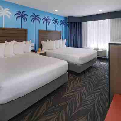 Tropicana Inn and Suites Rooms