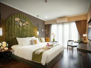 Hanoi Center Silk Classic Hotel & Travel