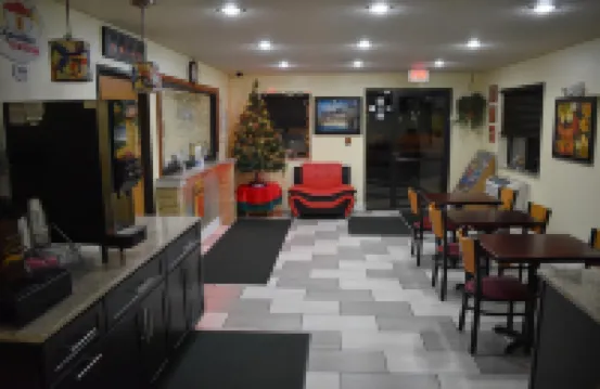 ซุปเปอร์ 8 บายวินด์แฮม นิวพอร์ตนิวส์/เจฟเฟอร์สันอเวนิว