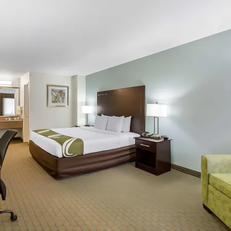 Quality Inn Clute Freeport