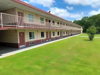 Super 8 by Wyndham Gaffney