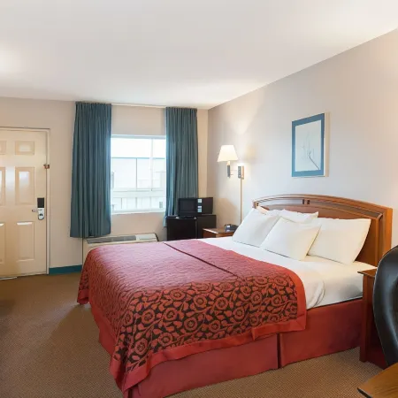 Days Inn by Wyndham Richmond