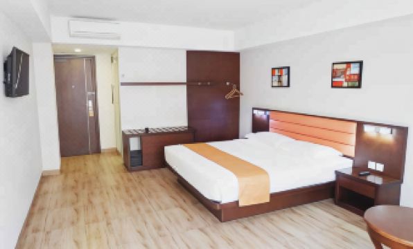 Hans Inn Batam