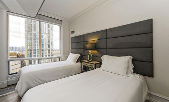 Sky Suites Yorkville