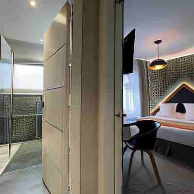 Logis Hôtel Borel Rooms