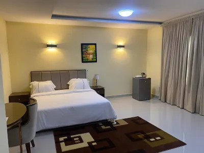 Samsy Hotel and Suites Benin City Hoteles cerca de Image Garden