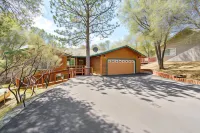 The Nut House - Lovely Home with Hot Tub Home