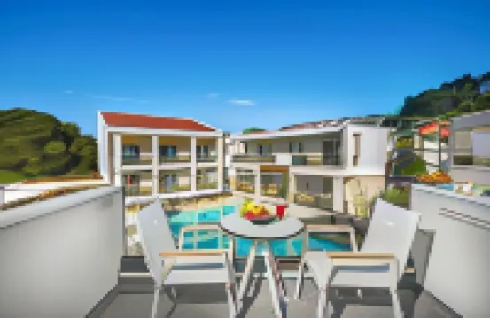 米拉藍豪華公寓