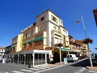 Hotel de La Plage Hotels in Serignan