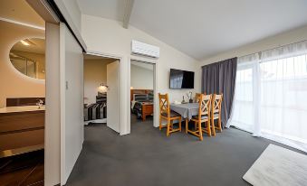 Willowbank Motel - Housity