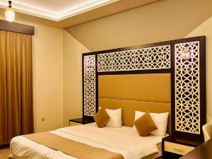 Arabian Palm Hotel