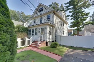 11 Mi to Manhattan: Pet-Friendly Duplex w/ Yard! Hotels in der Nähe von Teaneck Creek Conservancy