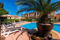 Hôtel Ariane - Pools