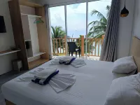 The Sunset Villa Hotels in Meerufenfushi
