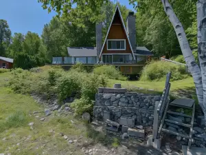 The Bison - Waterfront A-Frame with Private Dock