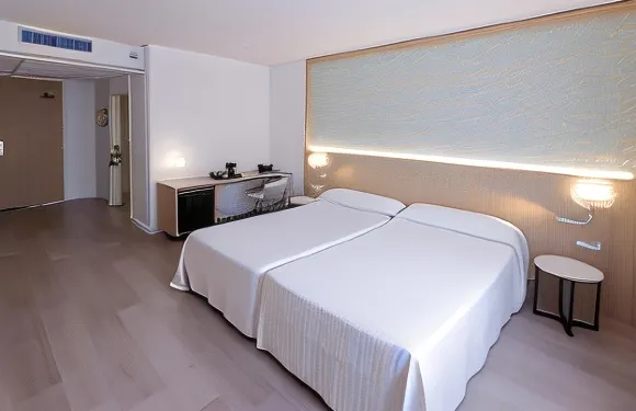 塞爾科蒂爾卡洛斯三世酒店