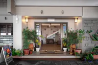 Sappho Hotel - Mountain view