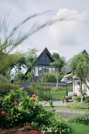 Kamandaru Villa Отели рядом с достопримечательностью «Kampoeng Camping Ground»