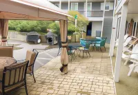 Seashell Motel