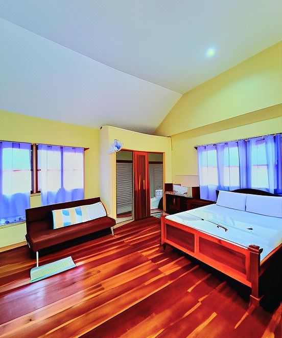 La-Familia Guest House