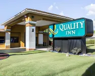 Quality Inn Near Blue Spring Hotele w: DeBary