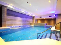 Aparthotel Miramare - Pools