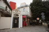 Downtown Hotel