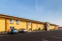 Quality Inn & Suites Near Downtown Bakersfield Hotels in Kern County