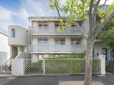 Ozi House Group