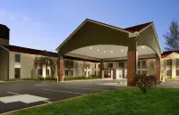La Quinta Inn by Wyndham Waldorf Hotels in Saint Charles