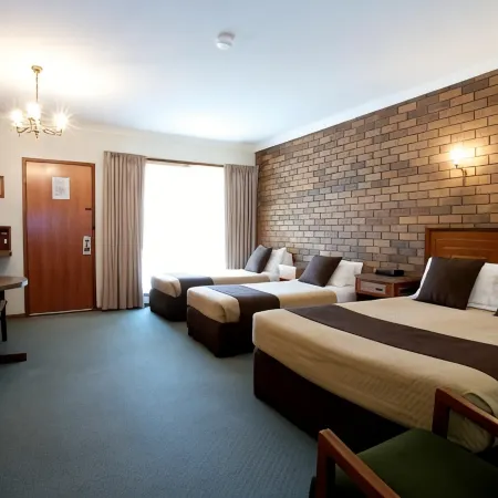 Golden Grain Motor Inn