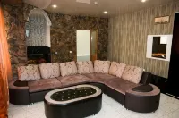 Diamond Hotel