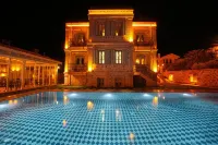 Naz Su Cunda - piscina